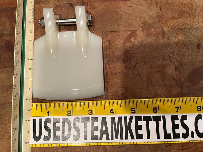 Kettle Scraper Finger, poly scraper blade, 3.5" W x 4.5" L, fits Hamilton, Cleveland, & others, 2023 - Image 1
