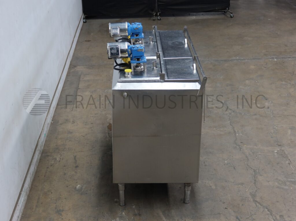 Cherry Burrell #BC, 2 compartment 304 Stainless Steel low pressure jacketed & insulated flavor tank, left - Image 3