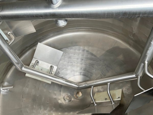 200 gallon Cherry Burrell, Stainless Steel Jacketed Processor Tank w/scrape surface agitation, 48" diameter x - Image 8