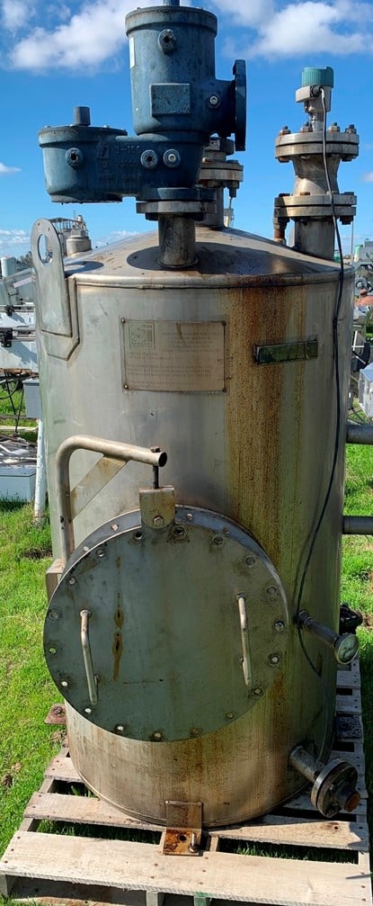 270 gallon Stainless Steel Tank, 3' diameter x 5' straight side, 18" diameter Flanged side bottom manway, 2" - Image 1