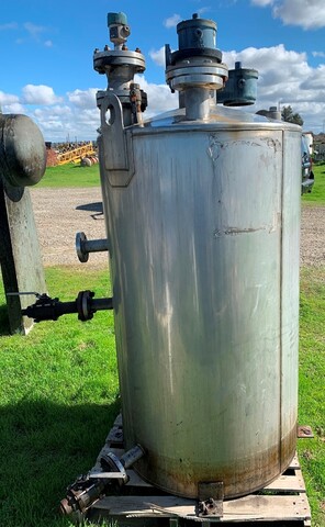 270 gallon Stainless Steel Tank, 3' diameter x 5' straight side, 18" diameter Flanged side bottom manway, 2" - Image 3
