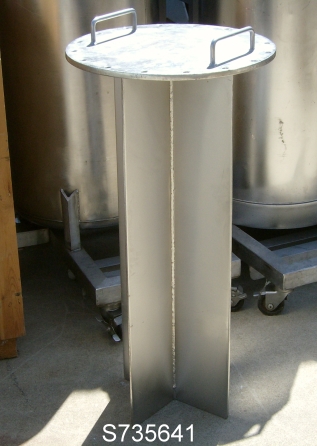 40 gallon Stainless Steel Tank, 18" diameter x 36" straight side, 1/2" inlet/outlet - Image 2