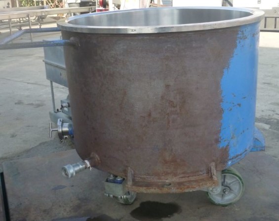 45 gallon Stainless Steel Jacketed Tank, 27" diameter x 18-3/4" H w/ 2" bottom side discharge - Image 1