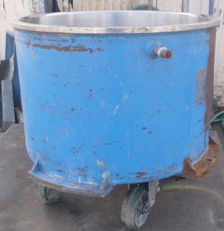 45 gallon Stainless Steel Jacketed Tank, 27" diameter x 18-3/4" H w/ 2" bottom side discharge - Image 3