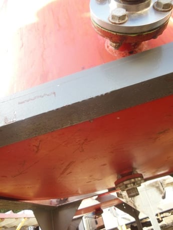 1900 gallon, 54" x 96", National Tank Tank, Carbon Steel Tank, 2" center bottom outlet, 18" diameter Top - Image 3