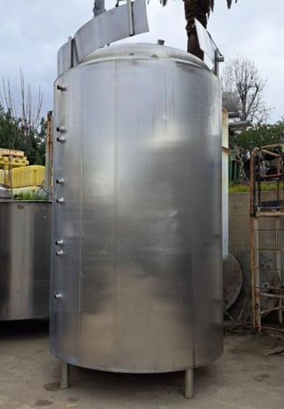 2000 gallon Stainless Steel Tank, 72" diameter x 104" H 5-zone jacketed vessel, 18" diameter Top manway, 3" - Image 2