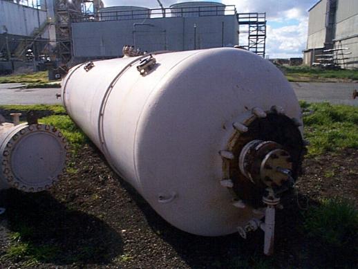 3000 gallon Storage Tank, glass lined, 5' diameter x 20' straight side, 24" center top manway, 20" side - Image 3