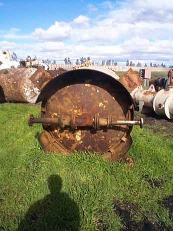 3000 gallon Storage Tank, glass lined, 5' diameter x 20' straight side, 24" center top manway, 20" side - Image 4