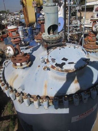 500 gallon Pfaudler, Glass Lined Tank, 60" diameter x 38" straight side, 4" center bottom outlet, 4" diameter - Image 4