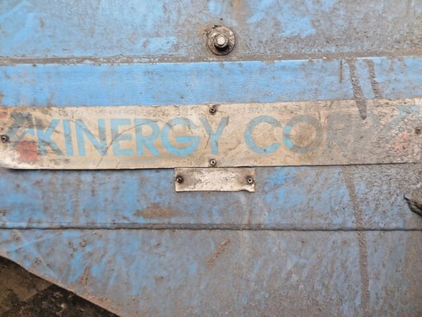 Kinergy #KDF-48-HDDT, vibratory feeder, 5 HP, 880 RPM, 230/460 V. - Image 10