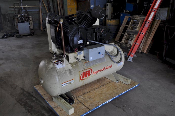 15 HP Ingersoll-Rand #7100, air compressor, 50 cfm @ 175 psi, 120 gallon tank - Image 2
