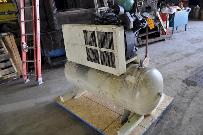 15 HP Ingersoll-Rand #7100, air compressor, 50 cfm @ 175 psi, 120 gallon tank - Image 3