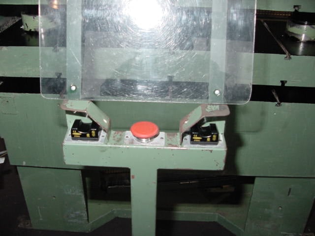 100 Ton, Down-act., 36" x18", 2-pst, 36" daylight max.(two 19" DL) 32" stroke, self-contained, #878 - Image 4