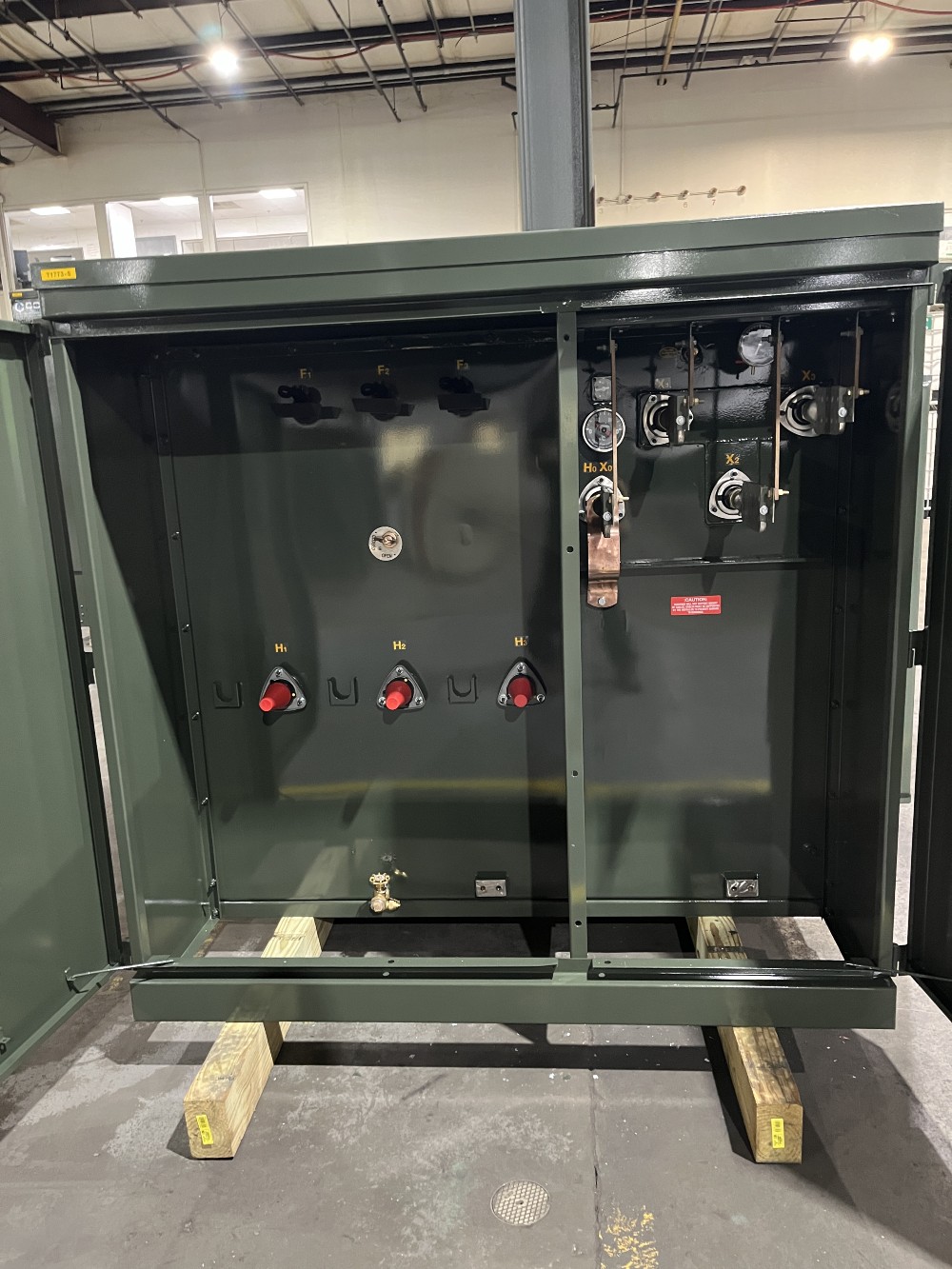 750 KVA 13200GrdY/7620 Primary, 208Y/120 Secondary, PAD, proCORE - Image 2