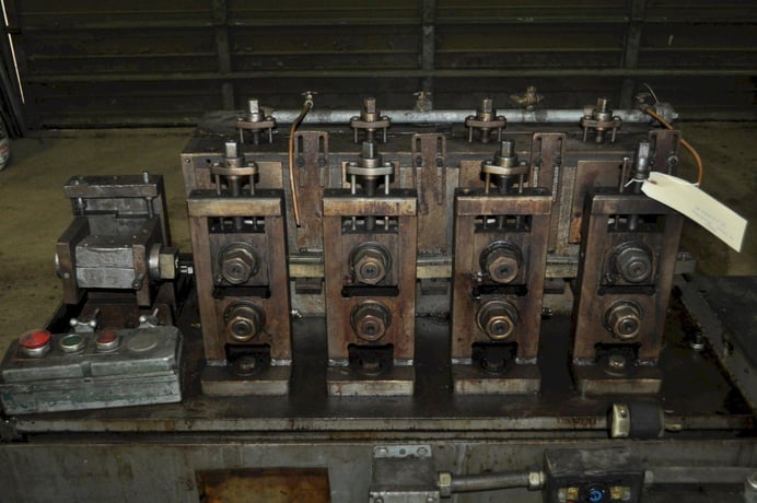4 Stand, Urafco #M-1-1/4-C, rollformer, 5" roll space, 1.25" shaft diameter, 1.75" vertical adj., 7" - Image 2