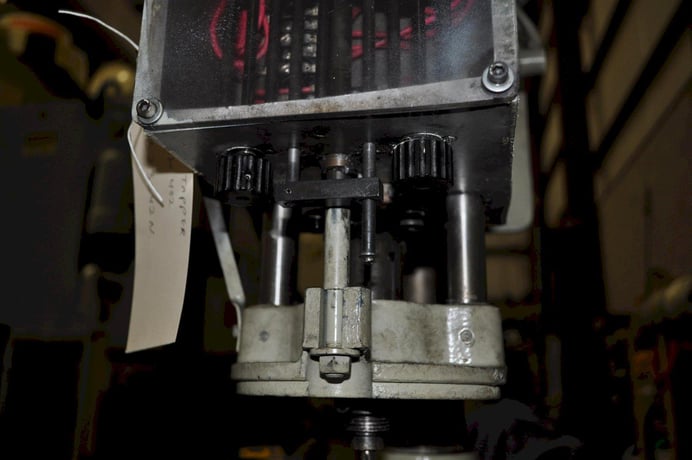 Ettco #ATU-4, lead screw tapper, 4" stroke, 20.5" x21" table, 26" vertical clearance, coolant, foot pedal - Image 5
