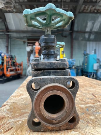 1-1/2" Henry Technologies Valve Co 152A Ammonia Flange Globe Shut-Off Valve - Image 6