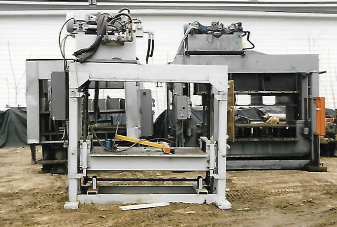 70 Ton, 72" x 36", up-act, 24" stroke, 44.5" daylight, (2) 6" bore cyls, 32" work height, 15 HP, #92 - Image 1