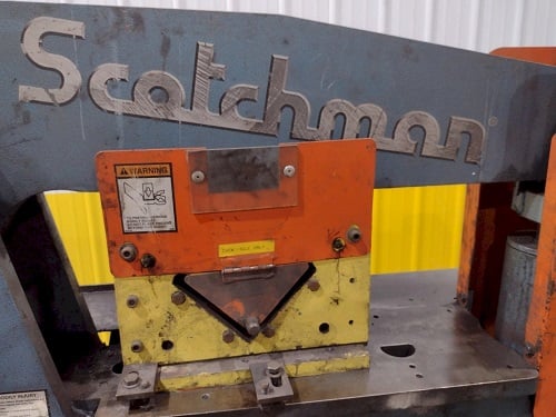 6" x 6" x 1/2" Scotchman #95/140-24M, dual operator hydraulic ironworker, 95 ton, 10 HP - Image 6