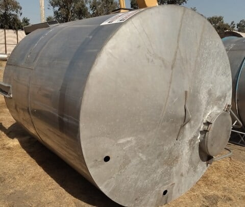 2000 gallon Stainless Steel Vertical Tank, Agitated, 6' 4" diameter x 9' straight side, 2 HP - Image 4