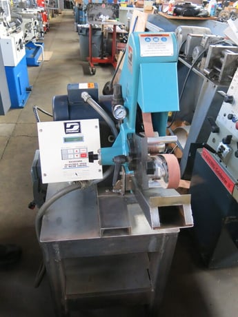 2" Dynabrade #64902, variable speed versatility grinder, 50/60 Hz, 22" H x 33" L, 2000-8000 SFPM - Image 2