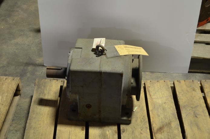 Dodge Reducer worm gear speed gearbox, 4.12 :1.00 ratio, Used - Image 3