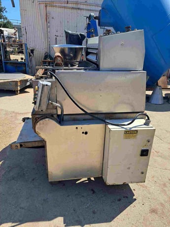Toresani Pavan #MT600, Tortellini Pasta Machine, 4.687" diameter x 23.5" L double dough sheet rollers - Image 3