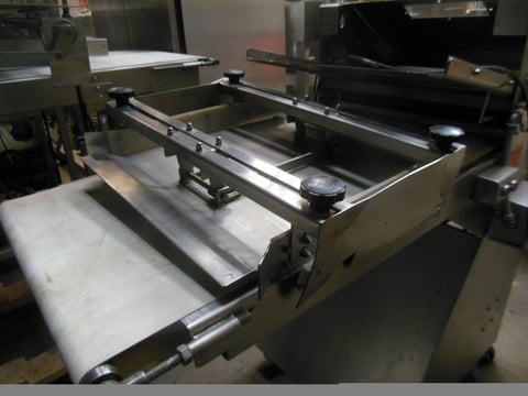 Lucks #LSM-24, Dough Sheeter, Single shear, Stainless Steel, 24" width x 50" L conveyor, 22" pressure plate - Image 1