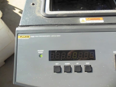Fluke #7320, Refrigerated/Heated Temperature Calibration Bath, 9.2 liter capacity, 81 mm x 133 mm Work Area - Image 5