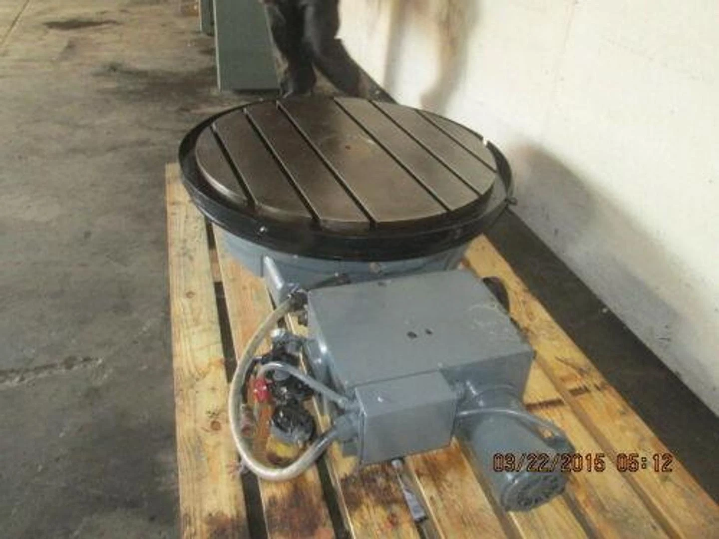 42" Lucas precision motorized rotary table with CNC connectors - Image 3