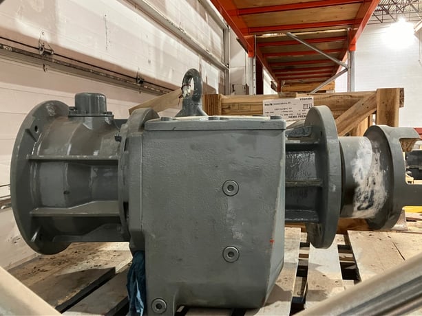 50 HP / 37 KW @ 1800 RPM, Nord #SK72F-N320TC, 74.30 ratio, new - Image 1