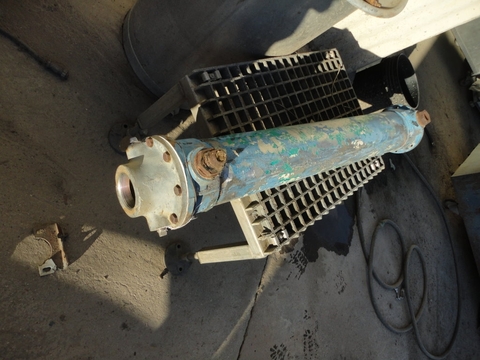 20 sq.ft., Shell & tube heat exchanger, Stainless Steel, 2-pass, (80) 5/16" dia x 36" long tubes - Image 2