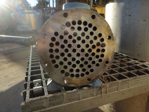 20 sq.ft., Shell & tube heat exchanger, Stainless Steel, 2-pass, (80) 5/16" dia x 36" long tubes - Image 4