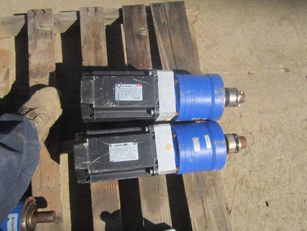3.5 KW Allen-Bradley #MPL-B520K-MK24AA, AC servo motor, 4000 RPM, 460 Volts (2 available) - Image 2