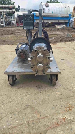 36 GPM @ 200 psi, Waukesha #030, 316 Stainless Steel positive displacement pump, 1 HP, 1.5" inlet/outlet - Image 6