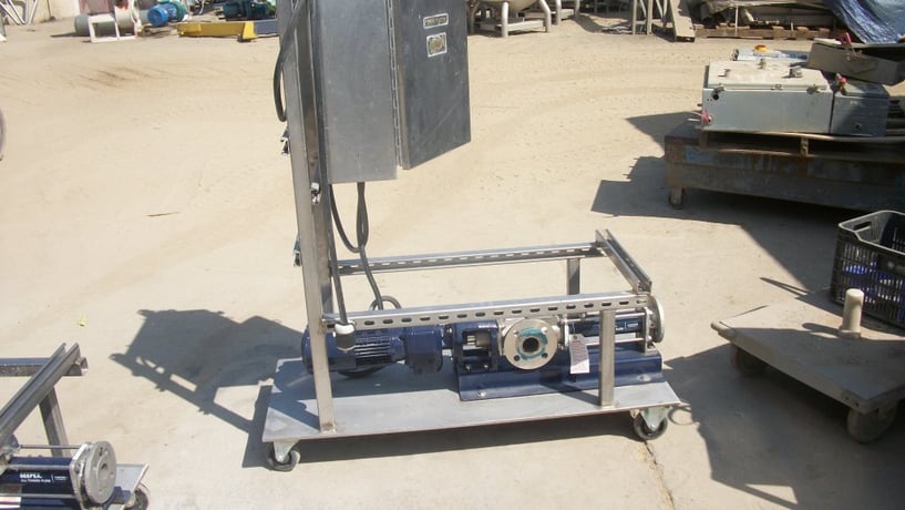 2" inlet x 1.5" outlet, Seepex / Moyno, size 2-6L, Stainless Steel progressive cavity pump, 1/2 HP - Image 3