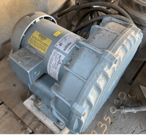 92 CFM, Gast #R4310A-2, vacuum pump, Gast Regenair blower, 1 HP, unused - Image 1