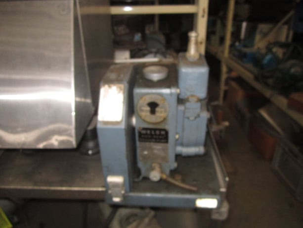 Welch #1400-DuoSeal, vacuum pump, 1/3 HP, 1/2" inlet/outlet - Image 2