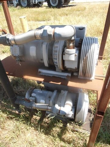 Rietschle #VCEH/AH-160, vacuum pump, 7-1/2 HP, 1998 (2 available) - Image 1
