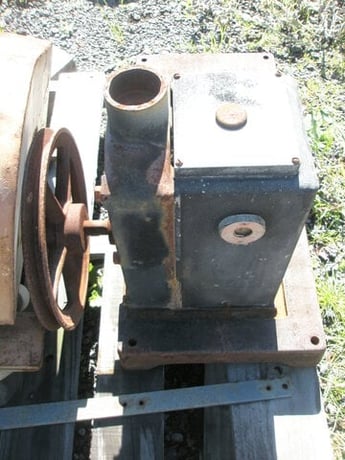 10 CFM @ 28" Hg., Cenco #Megavac, vacuum pump, no motor - Image 1