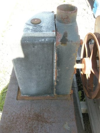 10 CFM @ 28" Hg., Cenco #Megavac, vacuum pump, no motor - Image 2