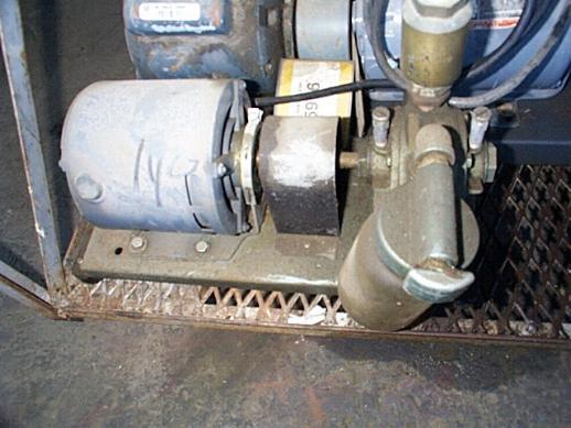 Gast #0740-V3, vacuum pump, 1/4 HP - Image 1