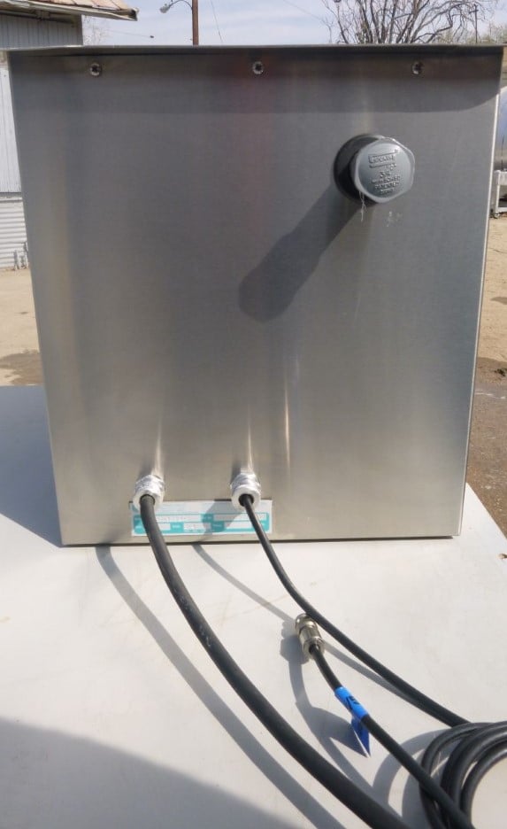 Crest #4HT-1014-6, ultrasonic washer, heated 4 gallon Stainless Steel tank w/generator, 250&deg;F - Image 3