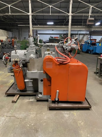 Cincinnati No. 2 Mdl. OM, centerless grinder, 20" grinding wheel, 12" regulating wheel, 15 HP - Image 3