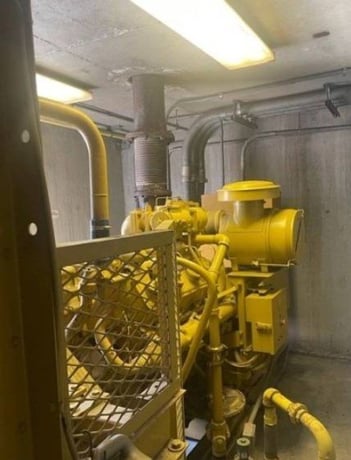 250 KW Caterpillar #G3408, Natural Gas generator set,open skid mounted, 120/240 Volts, 1164 hours, 1990 - Image 7