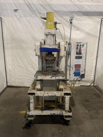 Vertical crimper w/ dies, Manchester Custom 7.5 HP - Image 3