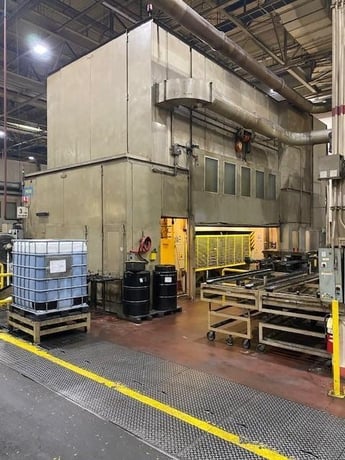 1100 Ton, Fukui #TTD1100T2, straight side transfer press, 11.8" stroke, air clutch, 1990' s - Image 1
