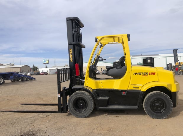 15500 lb. Hyster #H155FT, forklift, 173" lift height, Cummins engine, diesel fuel, solid tires, side shift, 2 - Image 2