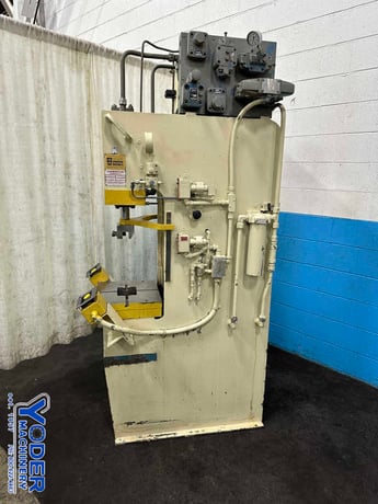 8 Ton, Hannifin #OGF-88-8-2-2-PB6B, C-frame hydraulic press, 12" stroke, 5" Shut Height, 10" throat7.5 HP - Image 3
