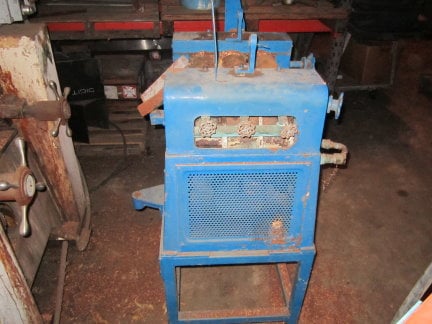 3.75" x 8" Other, 3 roll Mill, manual adjustment, water cooled, less motor - Image 4